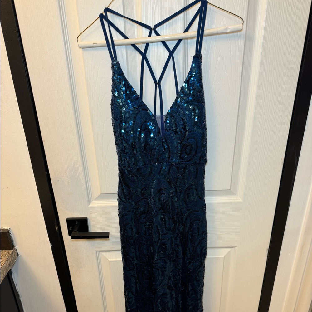 Morgan & Co Blue Prom/ homecoming dress